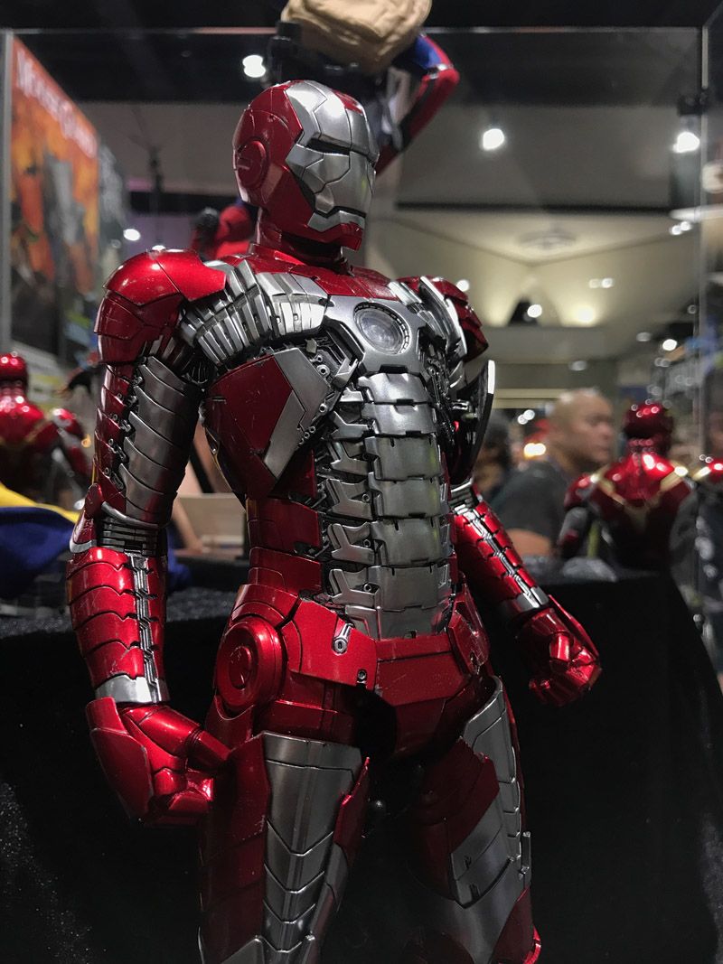 Hot Toys Comic Con 2017 Iron Man Figures