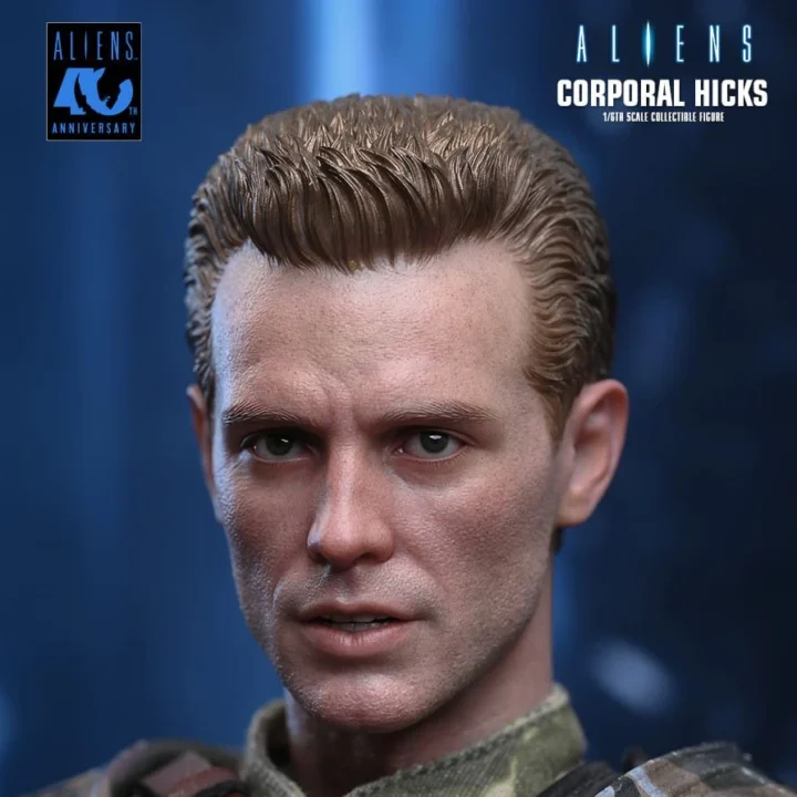 Michael Biehn as Corporal Hicks in the Hot Toys Aliens MMS930 head sculpt and armor