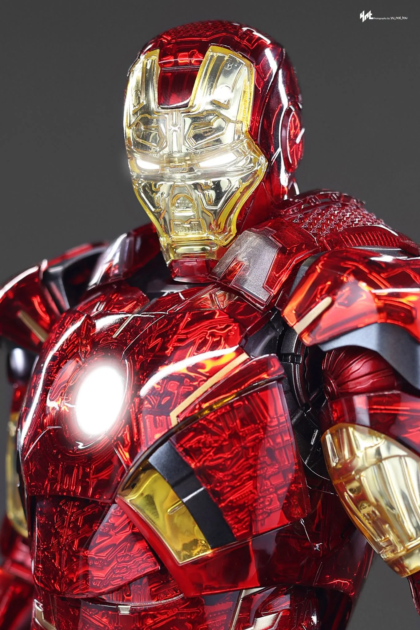 Final production review photo of Hot Toys Iron Man MK 7 Exo-Chrome showing the helmet, chest armor and internal detail.