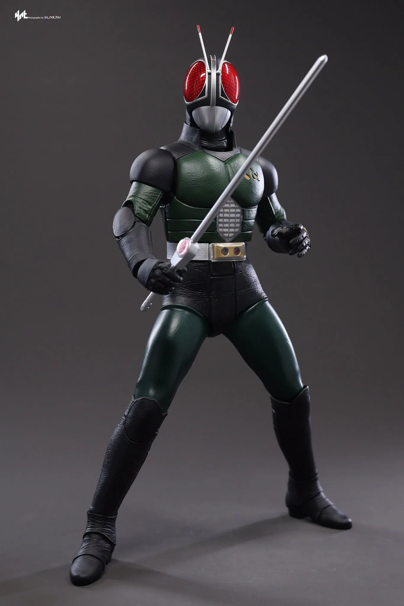 Final production review photo of Hot Toys Kamen Rider Black RX showing RX holding the included Revolcane weapon.