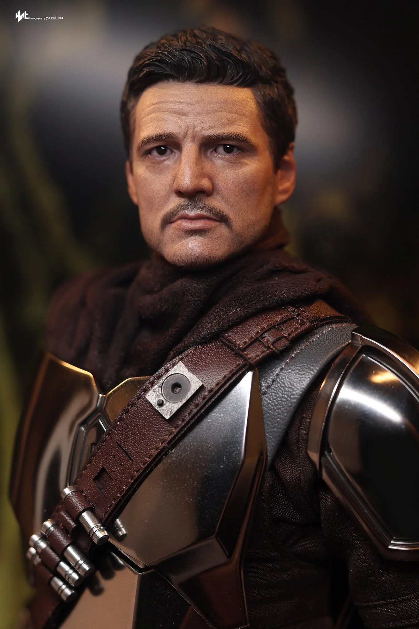 Final production review photo of Hot Toys Mandalorian & Grogu showing the unmasked Pedro Pascal head sculpt.