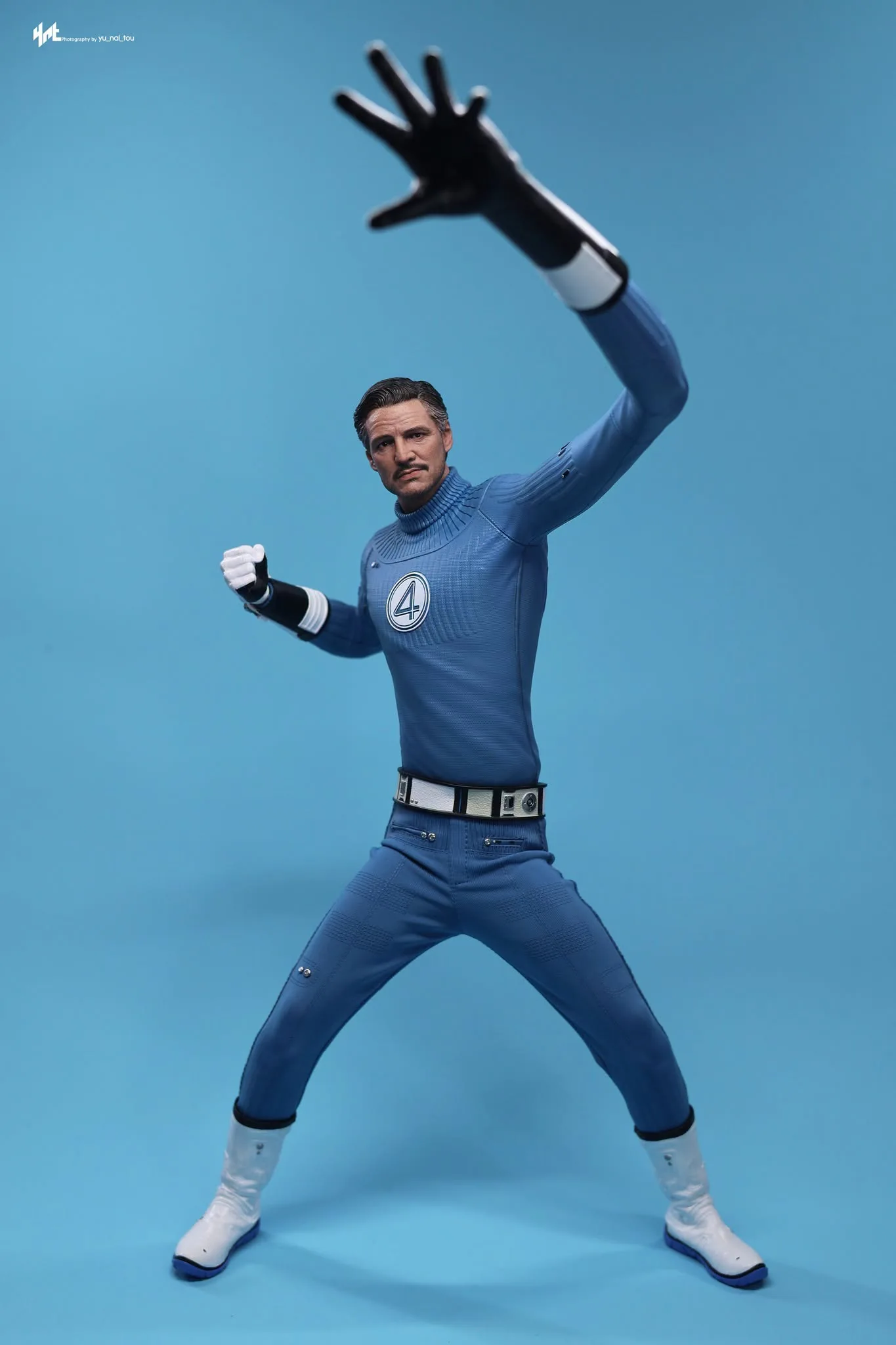 Final production review photo of Hot Toys Mister Fantastic showing Reed standing with an open gloved hand.