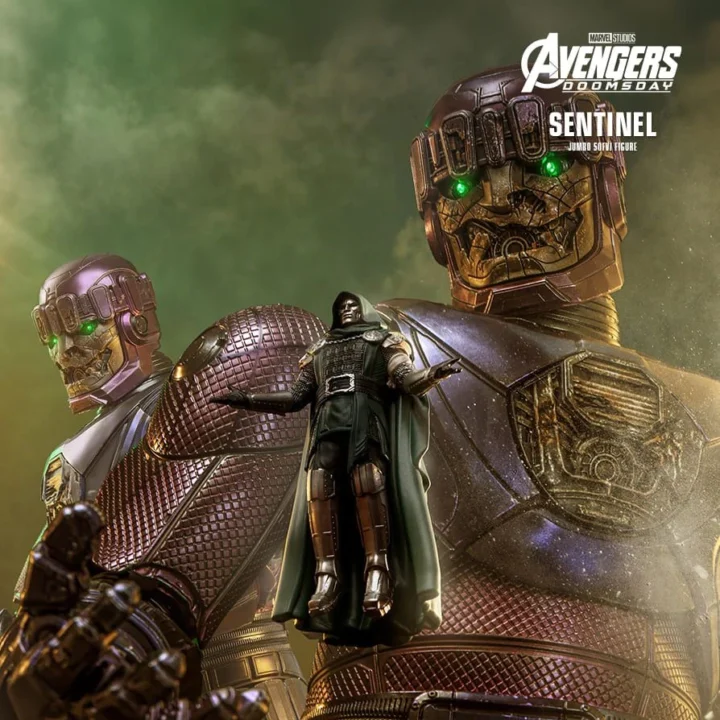 Hot Toys Sentinel Jumbo Sofvi with green light-up eyes and the included Doctor Doom miniature
